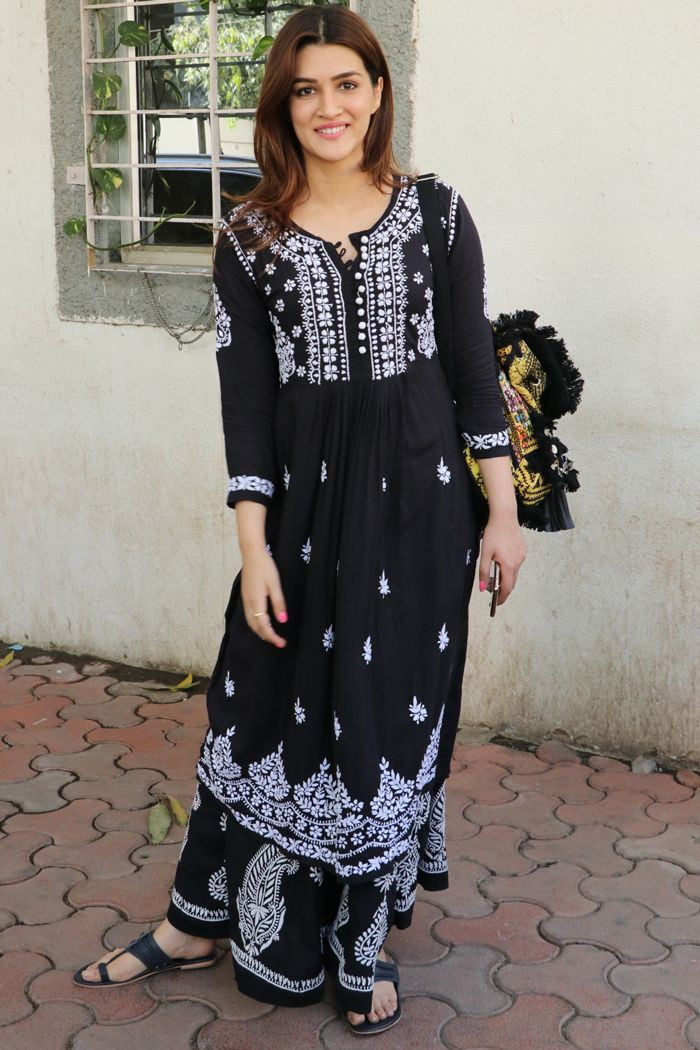 Georgette Black Lucknowi Chikankari Suit, Unstitched at best price in  Lucknow
