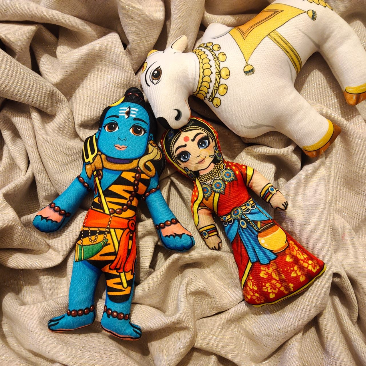 Shiva Dolls and Nandi Parvati Set of Dolls by Tringrahi - Indic Brands