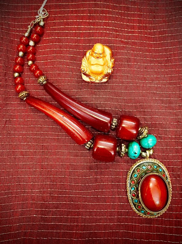maroon handcrafted stone necklace